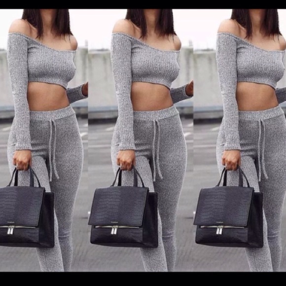 Off Shoulder Crop Top And Leggings Set - Picture 2 of 8